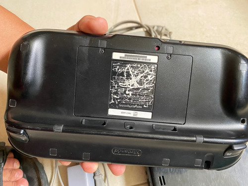 Nintendo Wii U 32gb + Juego Pokemon Fisico Negro (Usado)