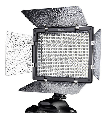 Iluminador Profissional De Led Yongnuo Yn300 Iii + Controle + Fonte + Filtros