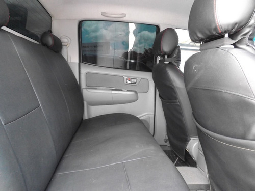 Imagen 7 de 9 de Toyota Hilux Kavak
