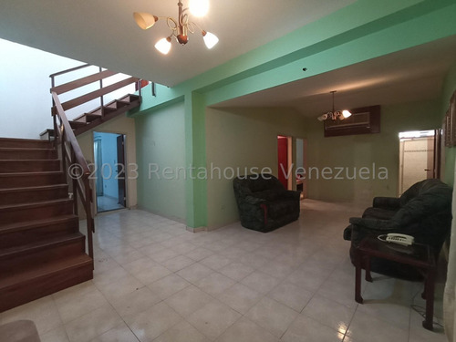 Hermosa Casa Quinta En Venta Ubicada En Urb Corinsa En Cagua Db 25-6245