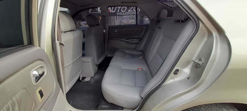 Imagen 5 de 9 de Mazda 626 2004 2.0 Nm0