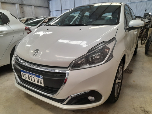 Peugeot 208 1.6 Allure