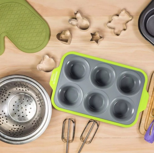 Molde Para Hornear Cupcakes De Silicona Antideherente Color Gris Con Verde