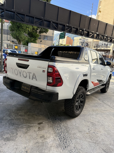 Hilux Gr 2023