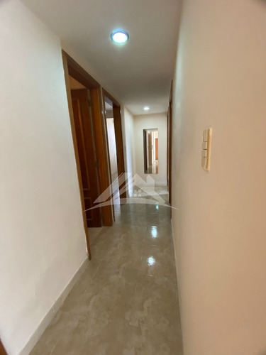 Imagen 7 de 10 de Amplio Apartamento