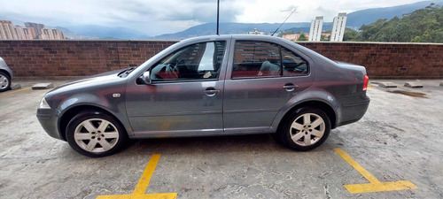 Volkswagen Jetta 2.0 Trendline