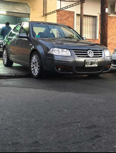 Volkswagen Bora 1.8 Highline T 180cv 2011