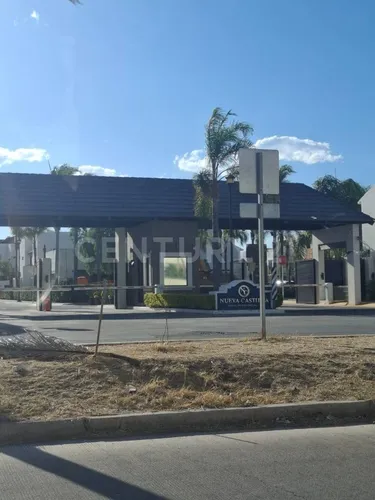 Casa En Venta En Nueva Castilla