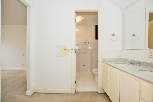 Imagem 27 de 30 de Apartamento Com 2 Dormitórios À Venda Com 140m² Por R$ 560.000,00 No Bairro Batel - Curitiba / Pr - 645