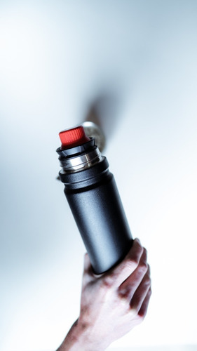 Imagen 4 de 10 de Termo Acero Inoxidable Coleman - 700ml Negro
