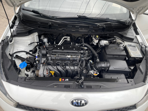 Kia Rio 1.6 Lx Sedan Mt