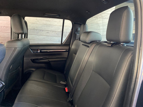 Toyota Hilux 2.8 SRX 4X4 CD 16V DIESEL 4P AUTOMÁTICO