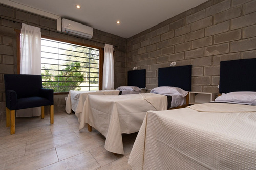 Imagen 6 de 12 de Casa Quinta De Más De 7 Ambientes En Moreno
