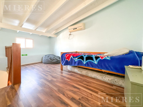 Amplia Casa En Venta En Casco Histórico De San Isidro.