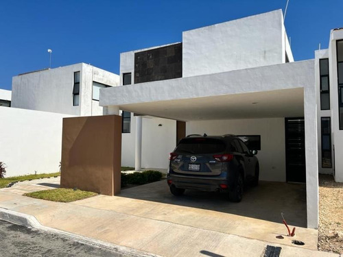 Imagen 2 de 11 de Casa Sola En Renta Conkal