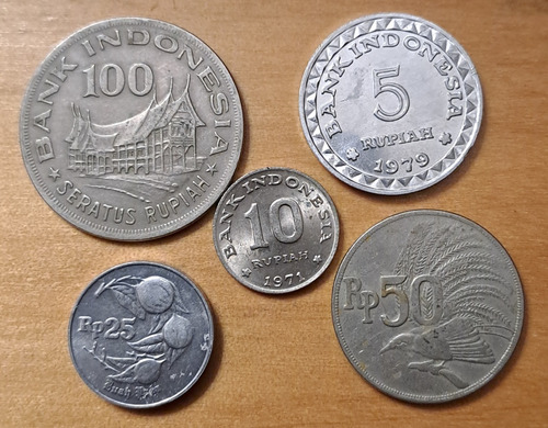 Indonesia X 5 Monedas Incluye 5 Rupiah 1979.  Usadas !!!