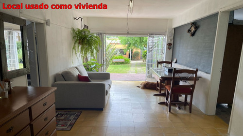 Casa 1 Dormitorio (c/frente) + Local (con Opción Vivienda) + Fondo Verde 195 Const 402 M2 Tot