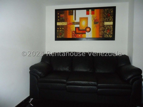 Apartamento En Venta En La Candelaria 24-14171 Yf