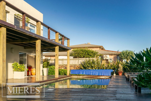 Venta Casa 3 Dormitorios - Tío Tom Punta Ballena (ref: Atm-1218)