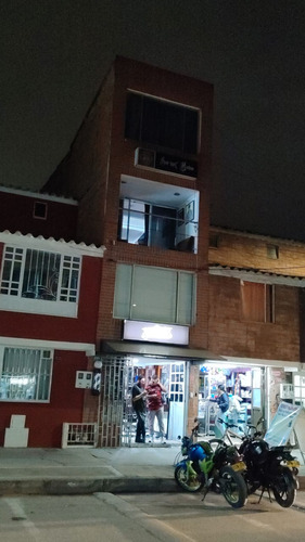 Vendo O Permuto Casa De 4 Pisos En Bosa Atalayas 3x12 144 Me