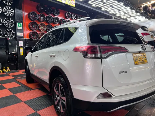 Rav4,automática,sonruff,mantenimiento Distoyota,único Dueño