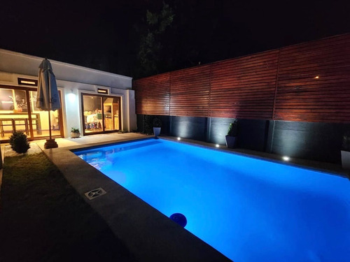Hermosa Casa Mediterránea En Cumbres Del Sur
