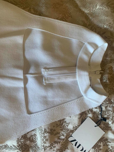 Imagen 5 de 10 de Top De Punto Zara Sin Uso A Estrenar Talle S