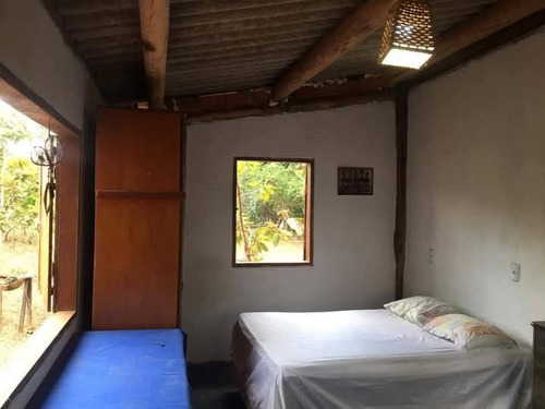 Chácara Com Casa De 2 Quartos E 2 Banheiros