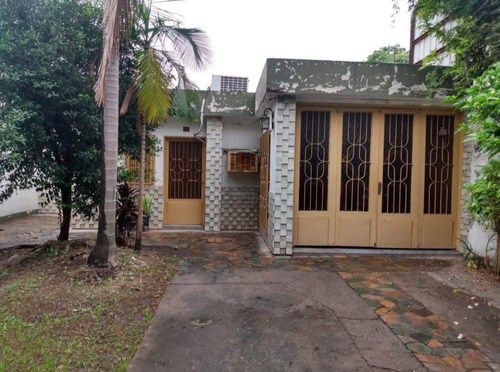 Casa En Venta En San Miguel De Tucumán