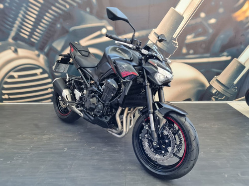 Imagem 2 de 9 de Z 900 - 2021