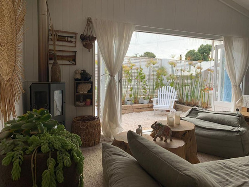 Cómoda Y Agradable Casa A Pasos De La Playa En Lag...