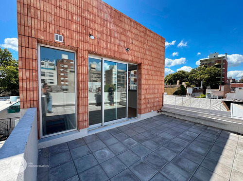 Casa 3 Dormitorios - Jujuy 2400 - Pichincha Rosario | Venta