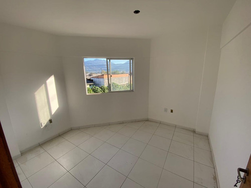 Imagem 8 de 11 de Ref: 741 - Apartamento Com 2 Dormitorios A Venda, 3 M² Por - - V-amd741