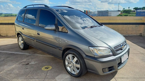 Imagem 3 de 15 de Chevrolet Zafira 2011 2.0 Elite Flex Power Aut. 5p