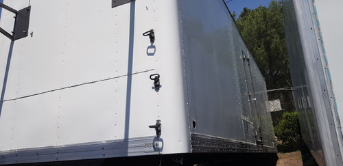 Caja Térmica Para 14 Tarimas De 8.50 Metros De Largo