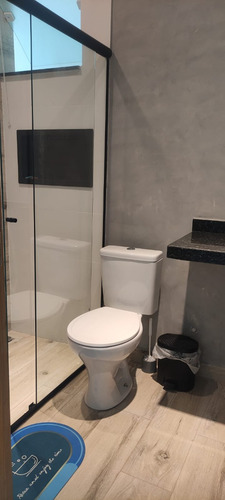 Vendo Um Lindo Sobrado Localizado No Litoral Norte Ubatuba Pouco Tempo De Construção E Bem Localizado.