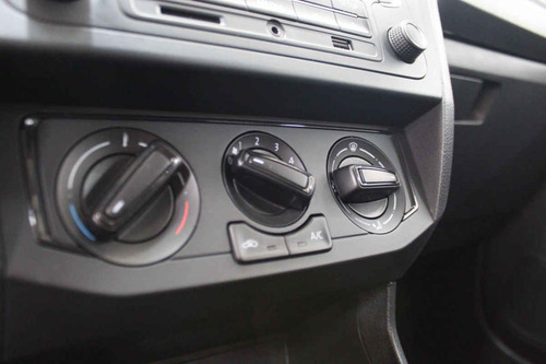 Imagen 14 de 15 de Volkswagen Gol 2020 4 Cilindros