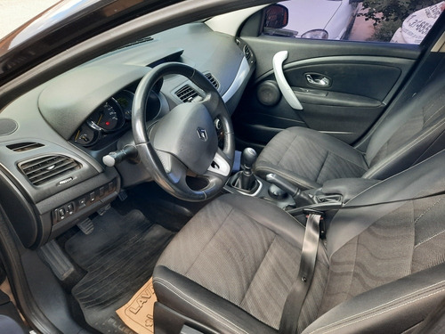 Renault Fluence 2.0 Dynamique 2012