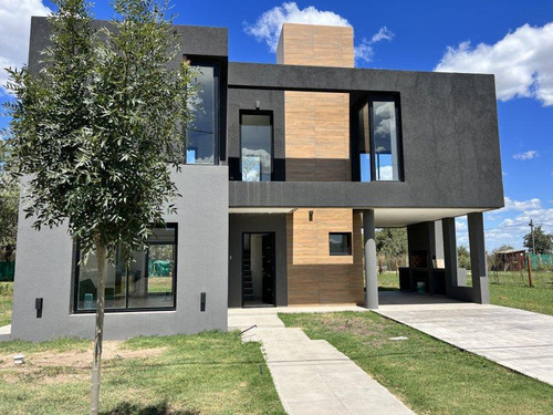 Venta Casa A Estrenar 2 Dormitorios 1 En Suite