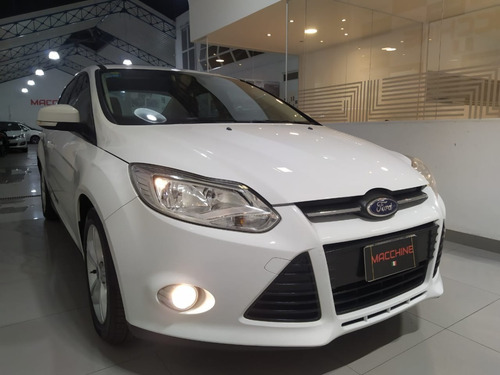 Imagen 6 de 15 de Ford Focus Se Plus Aut 4ptas