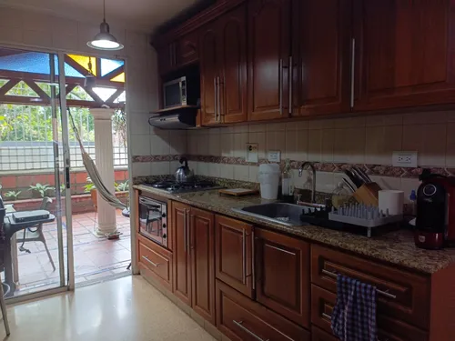 Casa A La Venta En Belén Loma De Los Bernal Acogedora Y Confortable En Exclusiva Unidad