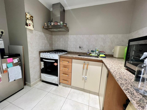Imagen 13 de 19 de Venta. Ph. Departamento. 2 Ambientes Con Patio. Barracas.
