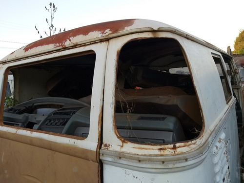 Volkswagen Kombi Corujinha Luxo Motor 1200cc Rarissima