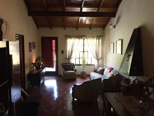 Imagen 2 de 10 de Chalet De 4 Ambientes En Venta - Ituzaingo Norte