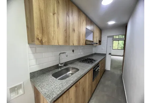 Venta De Apartamento En El Occidente, Sector Los Pinos