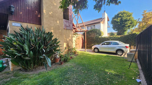 Casa En Venta 5 Dormitorios, Macul  (19646)