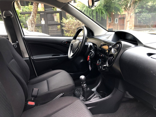 Toyota Etios Aibo 1.5 Mt 2022 Utilitario