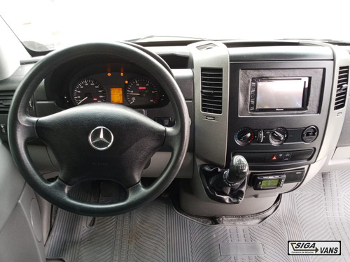 Imagem 9 de 14 de Sprinter 2.2 415 Cdi Van 16 Lugares Teto Alto 16v 2013/2013