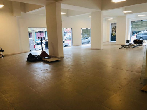 Imagen 1 de 5 de Venta De 2 Locales Comerciales Uno Se Encuentra Con Renta