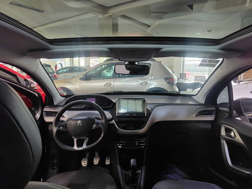 Peugeot 208 1.6 Feline